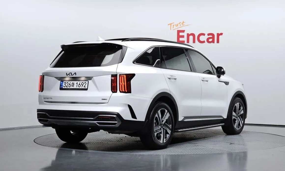 Kia Sorento — фото 5