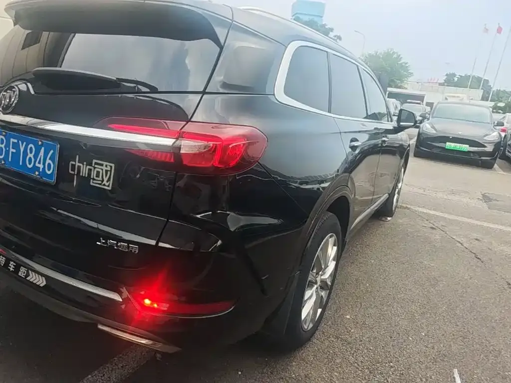 Buick Enclave — фото 2