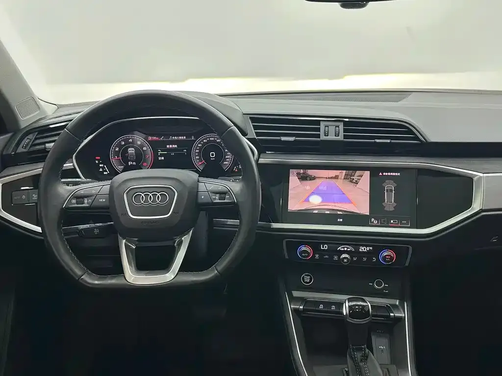 Audi Q3 — фото 5
