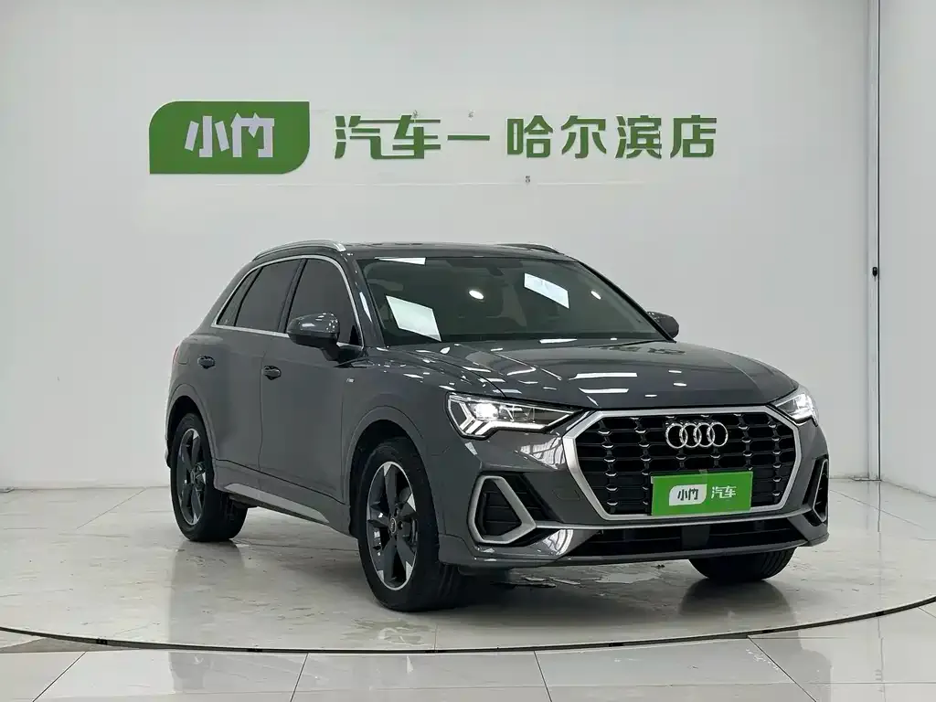 Audi Q3 — фото 10