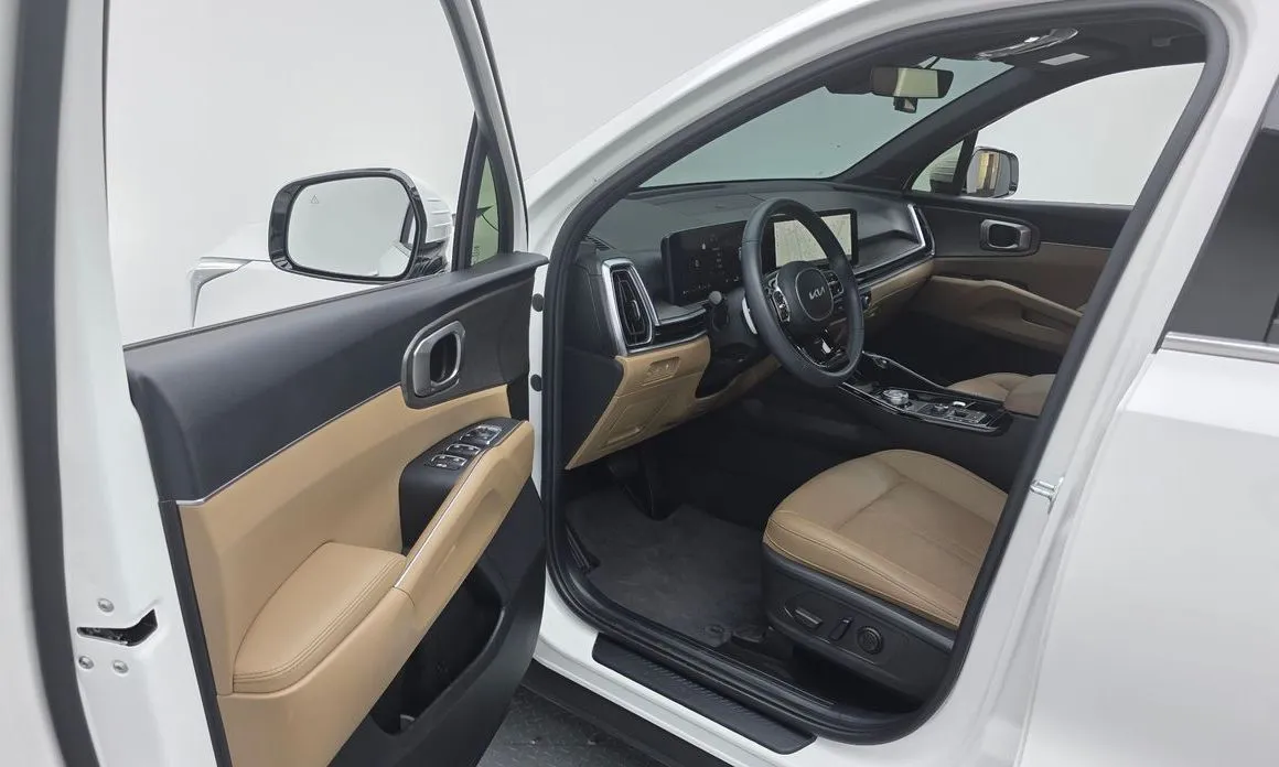 Kia Sorento — фото 6