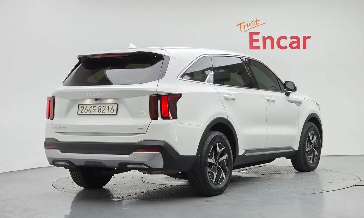 Kia Sorento — фото 4