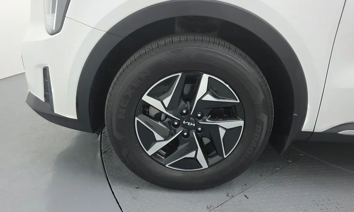 Kia Sorento — фото 3