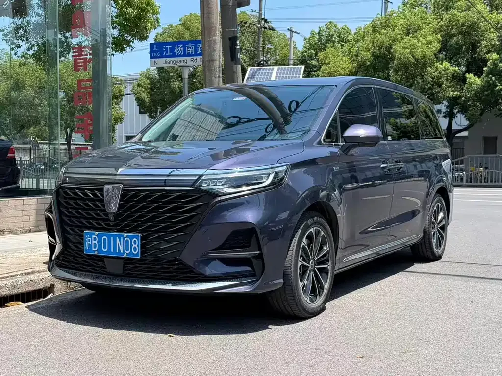 Roewe iMAX8 — фото 1