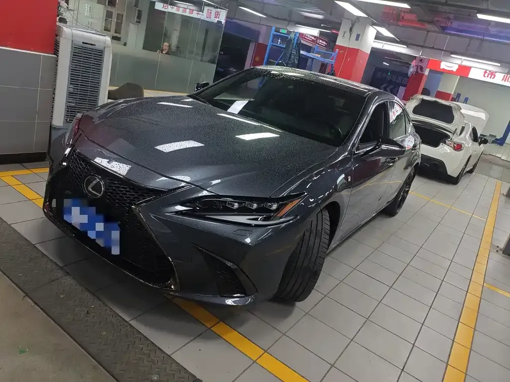 Lexus ES — фото 2