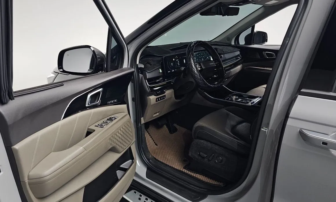 Kia Carnival — фото 10