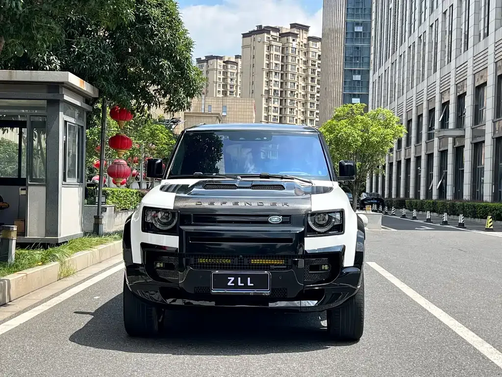 Land Rover Defender — фото 9