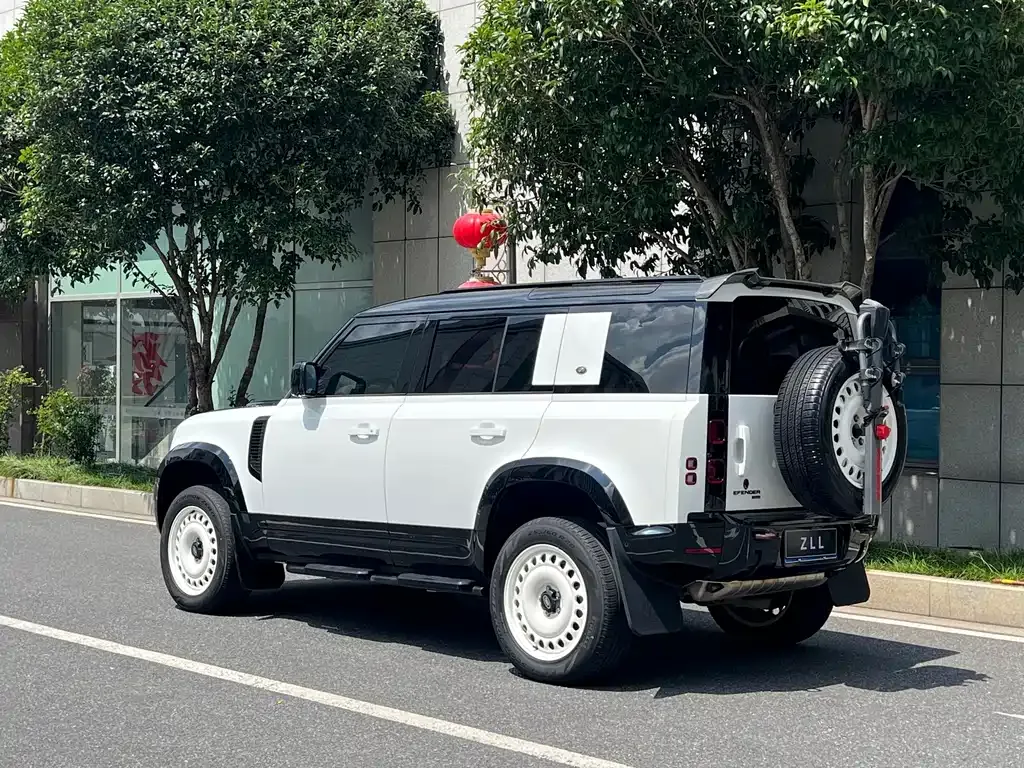 Land Rover Defender — фото 8