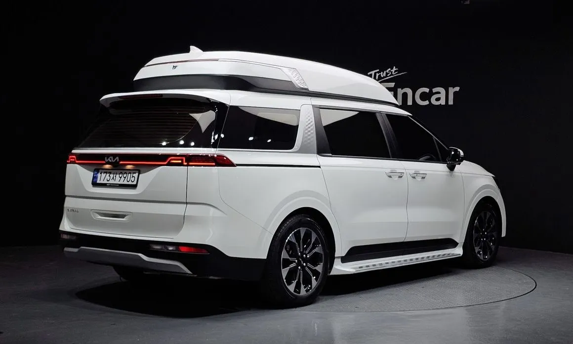 Kia Carnival — фото 3
