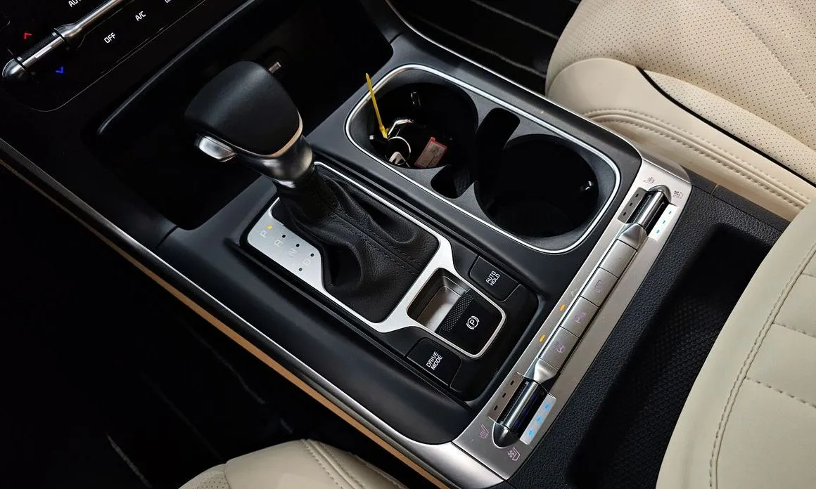 Kia Carnival — фото 10