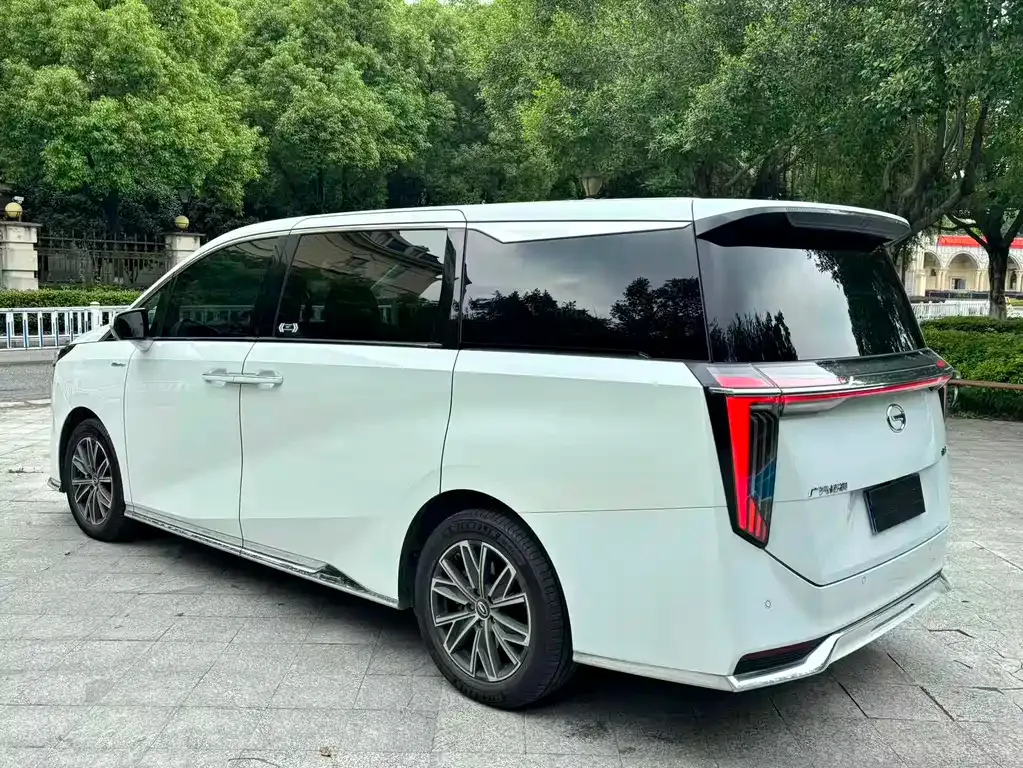 GAC Motor Trumpchi M8 — фото 8