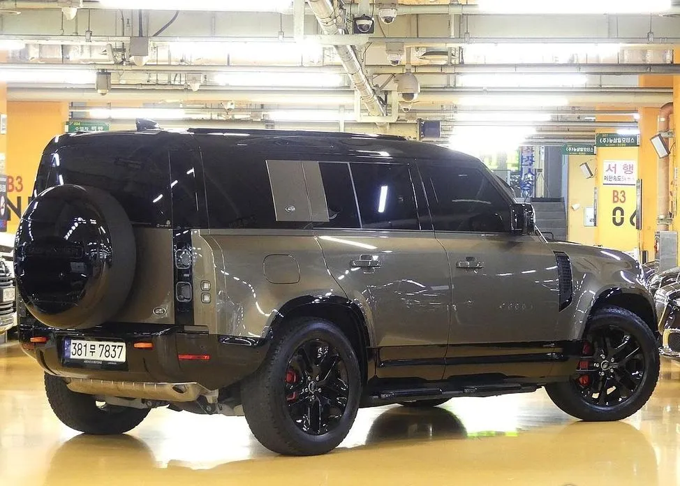 Land Rover Defender — фото 5