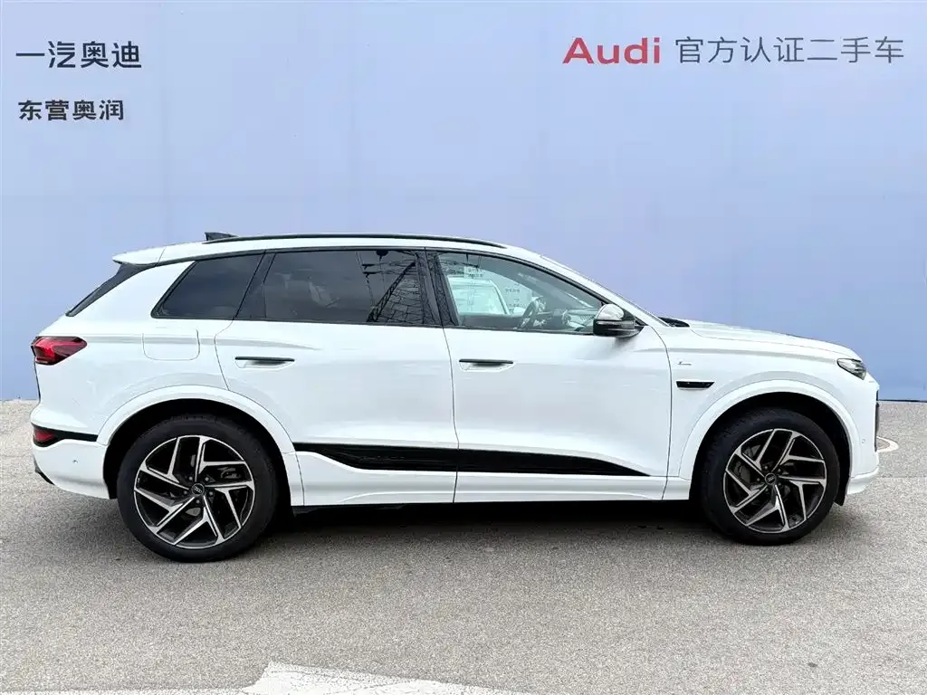 Audi Q6L e-tron — фото 6