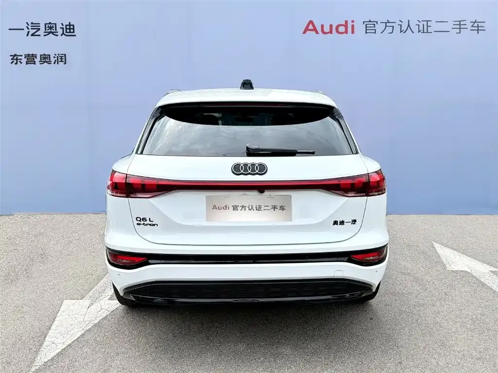 Audi Q6L e-tron — фото 5