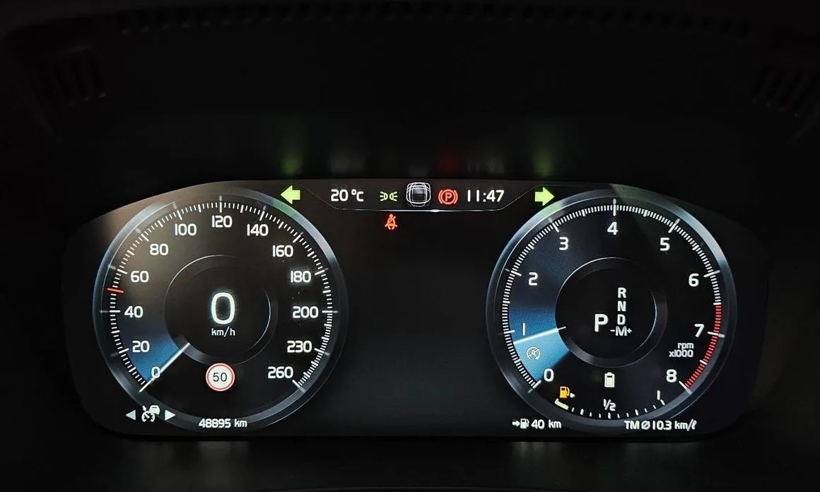 Volvo XC60 — фото 2