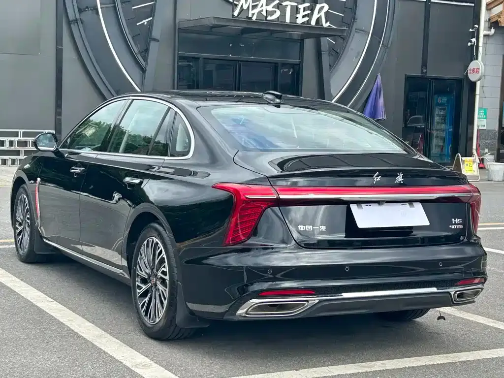 Hongqi H5 — фото 9