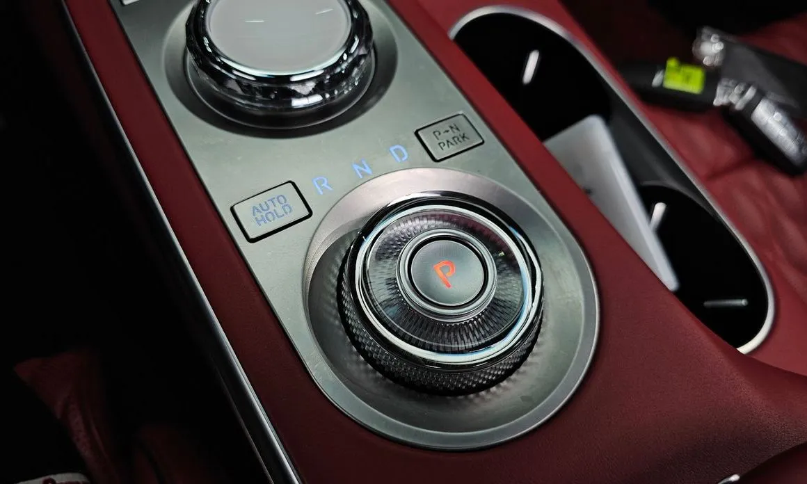 Genesis GV70 — фото 4