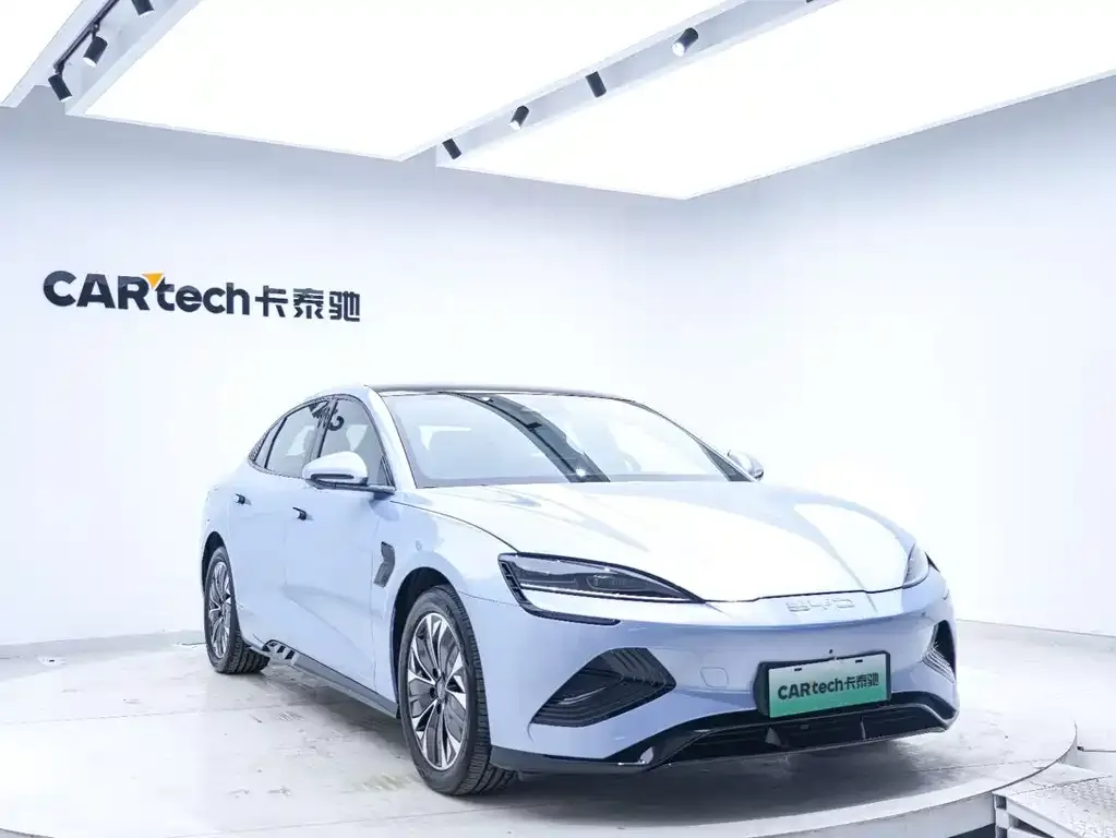 BYD Seal — фото 3