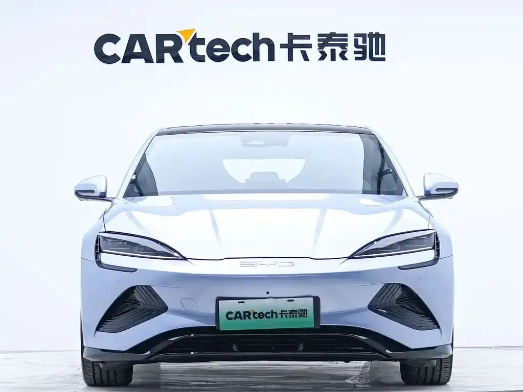 BYD Seal — фото 5
