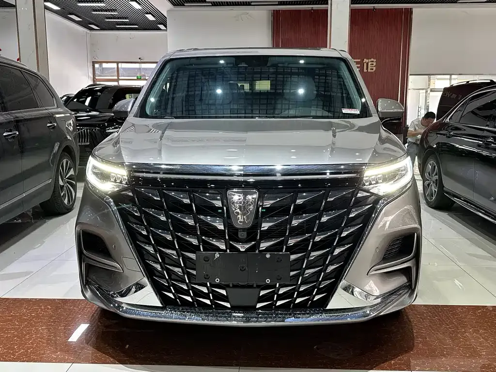 Roewe iMAX8 — фото 10