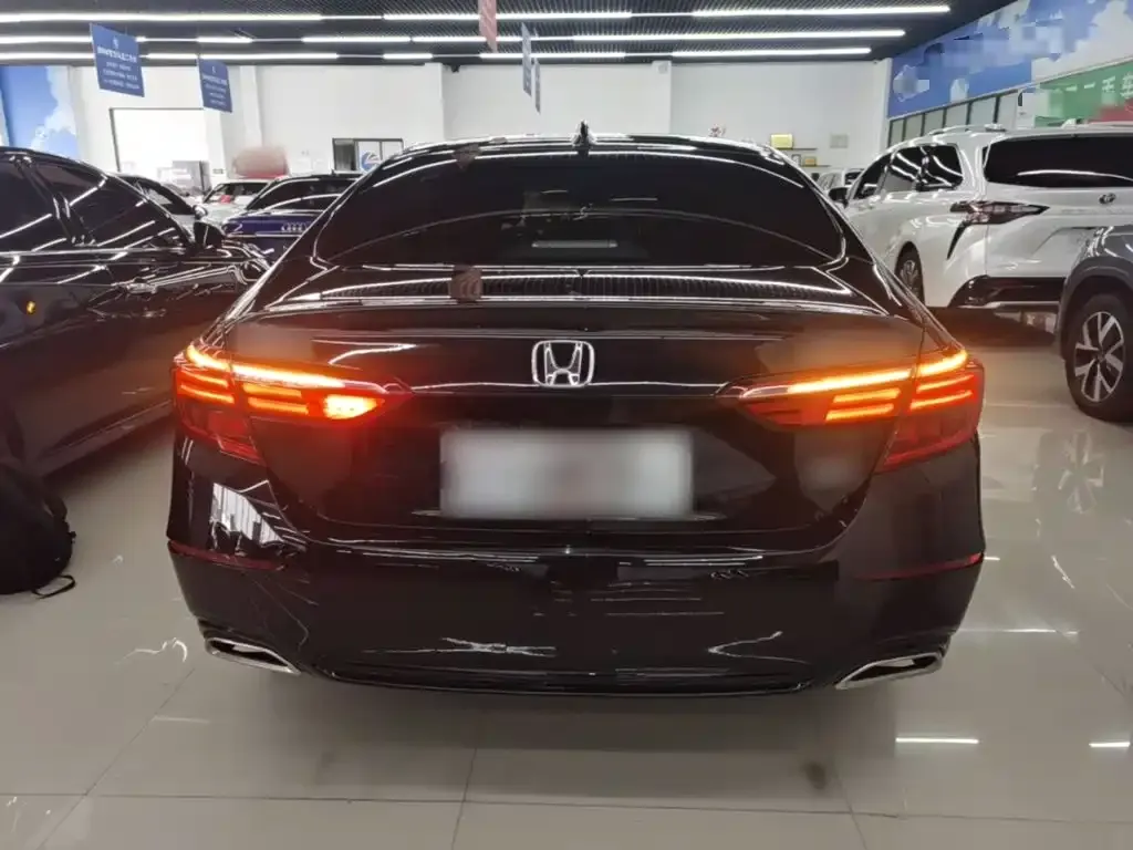 Honda Inspire — фото 9