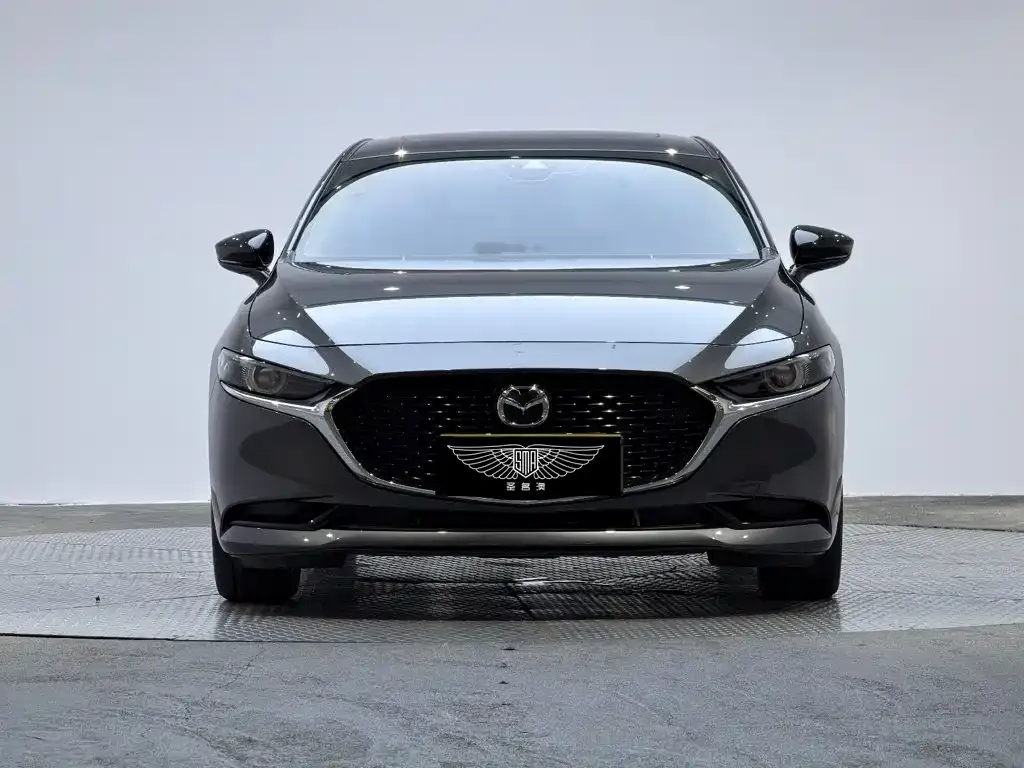 Mazda 3 Axela — фото 2