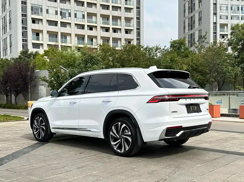 Geely Xingyue L — фото 9