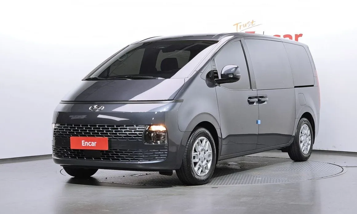 Hyundai Staria — фото 1