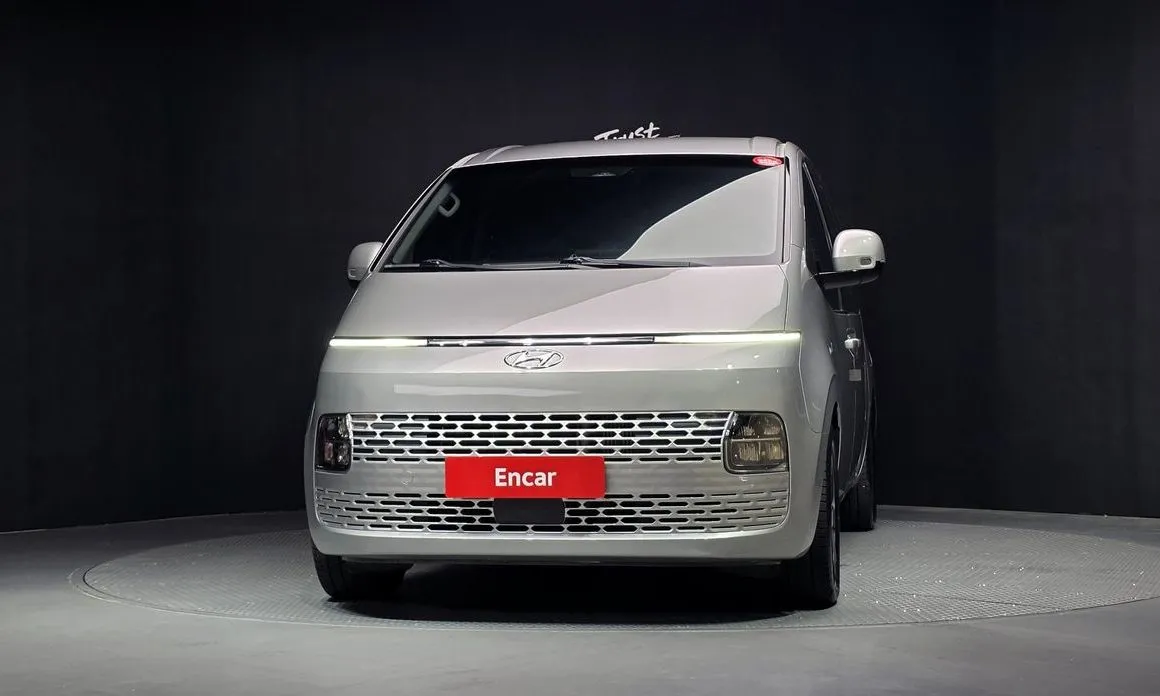 Hyundai Staria — фото 2