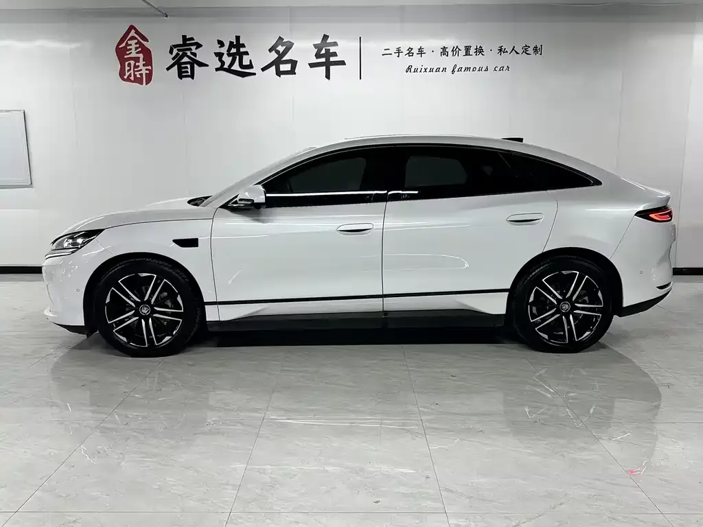 BYD Qin L — фото 8