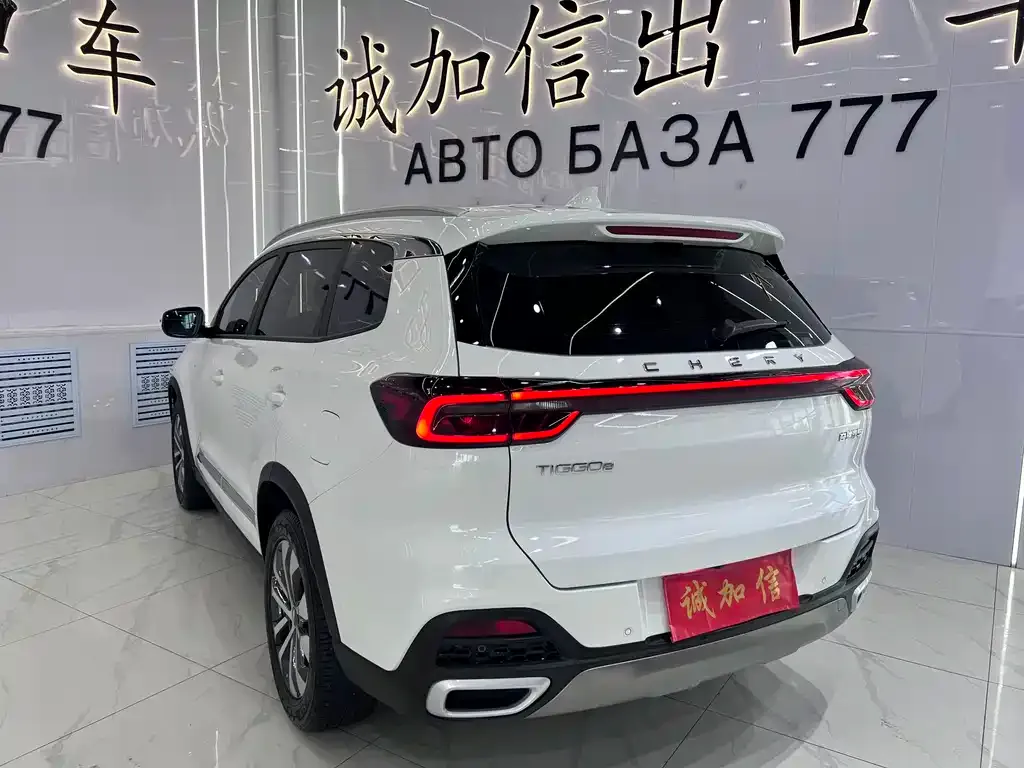 Chery Tiggo 8 — фото 8