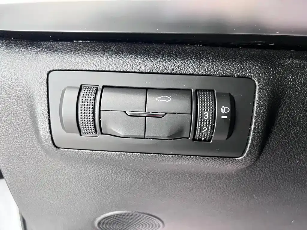 Chery Tiggo 8 — фото 10