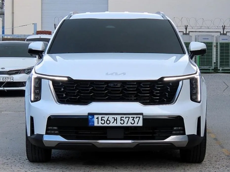 Kia Sorento — фото 1