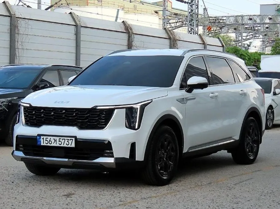Kia Sorento — фото 5