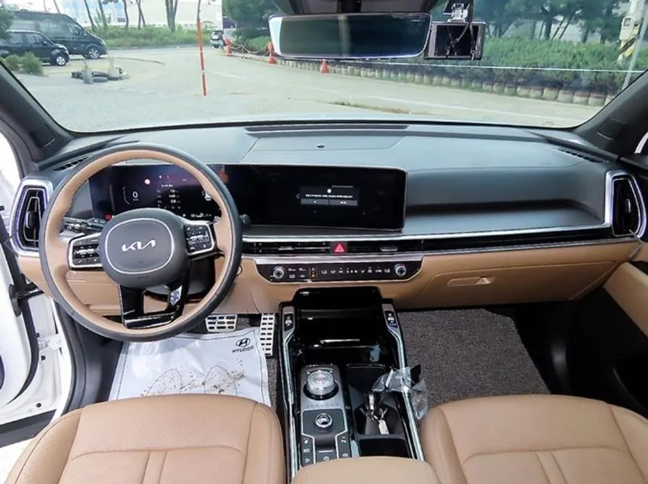 Kia Sorento — фото 6