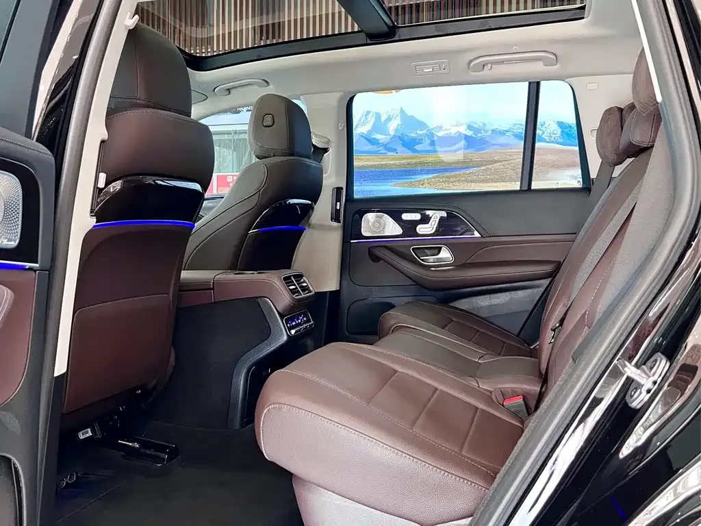 Mercedes-Benz GLS — фото 6