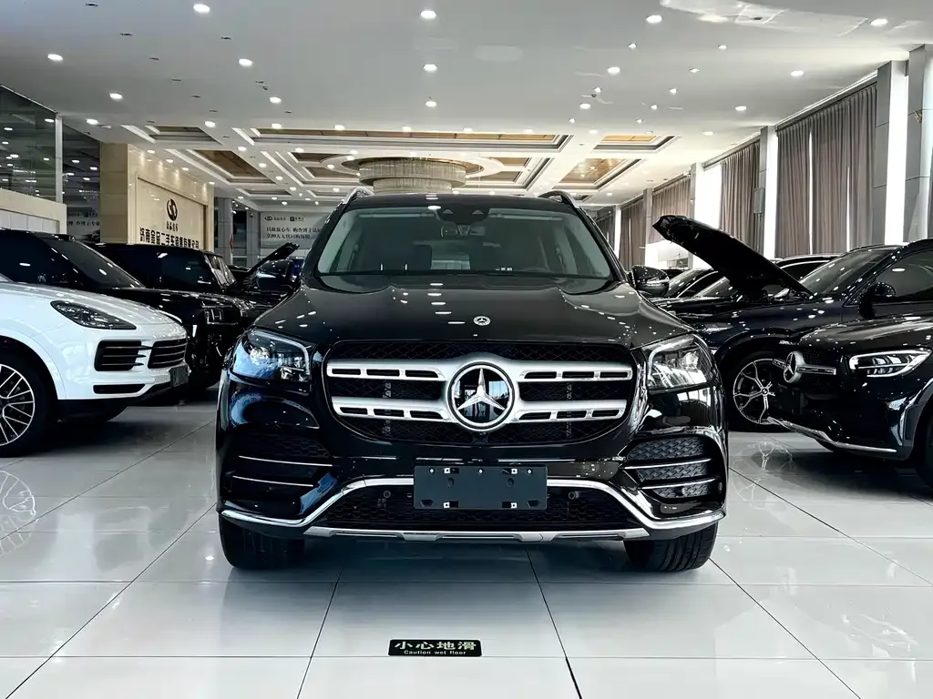 Mercedes-Benz GLS — фото 10