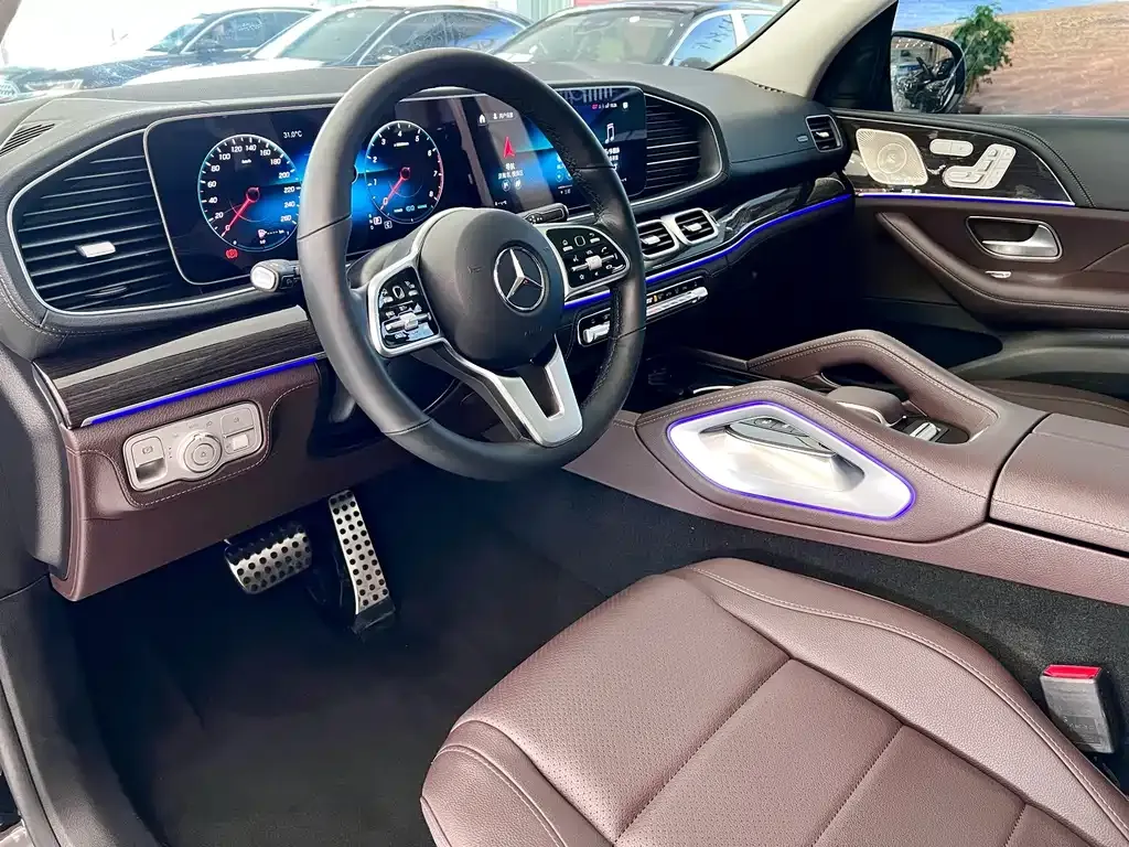 Mercedes-Benz GLS — фото 3