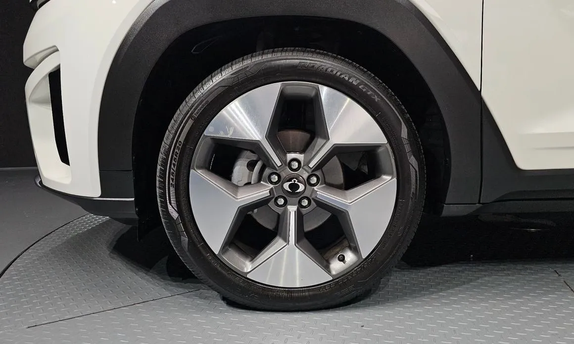 KG Mobility (Ssangyong) Torres — фото 8