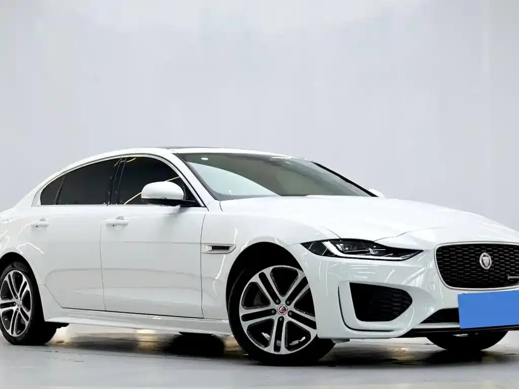 Jaguar XEL — фото 5