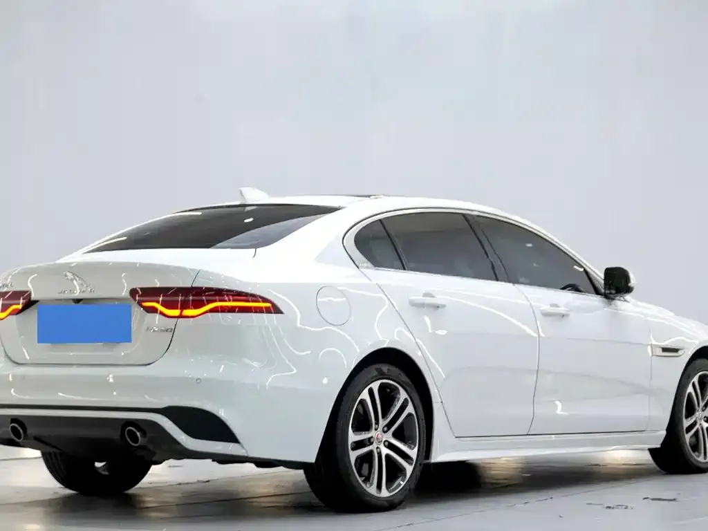 Jaguar XEL — фото 7