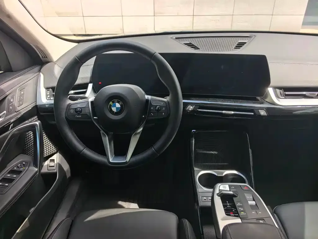 BMW X2 (Import) — фото 9