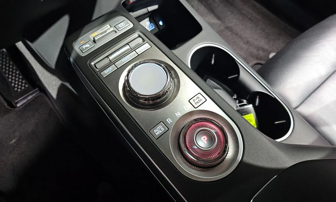 Genesis GV70 — фото 4