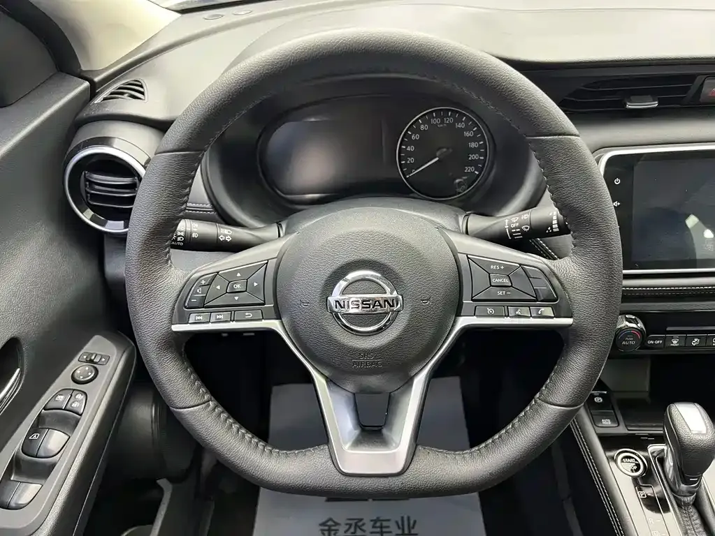 Nissan Kicks — фото 10