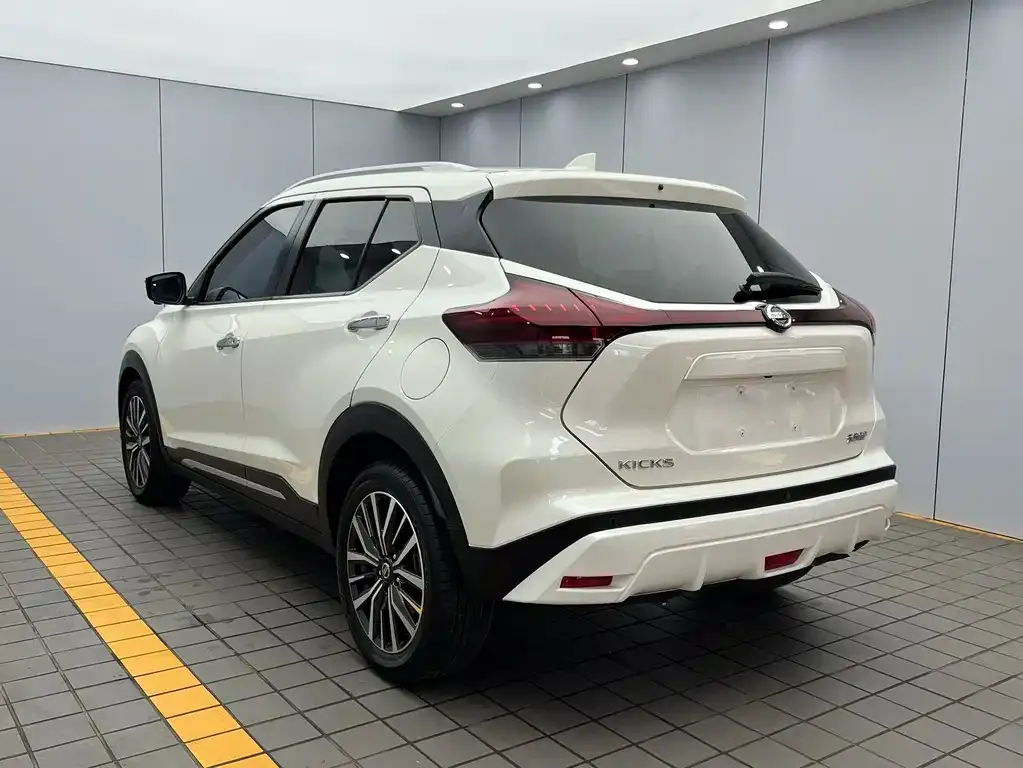 Nissan Kicks — фото 8