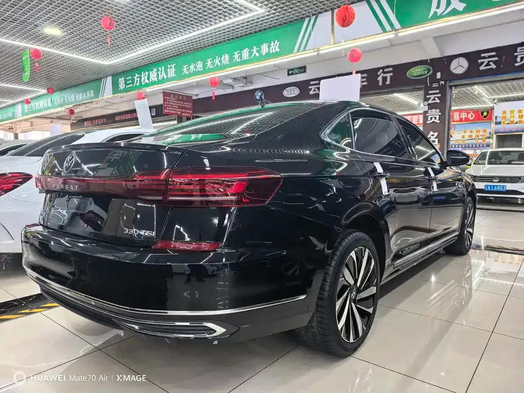 Volkswagen Passat — фото 6
