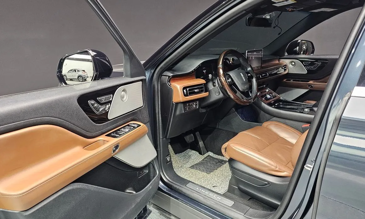 Lincoln Aviator — фото 10