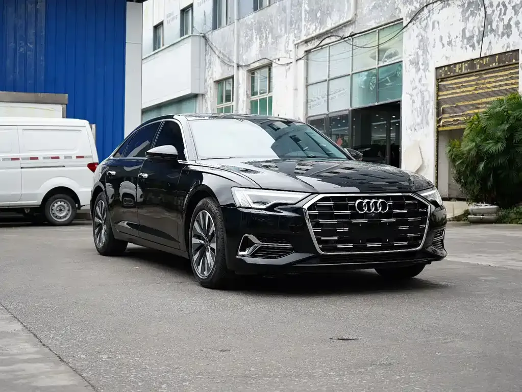 Audi A6L — фото 5