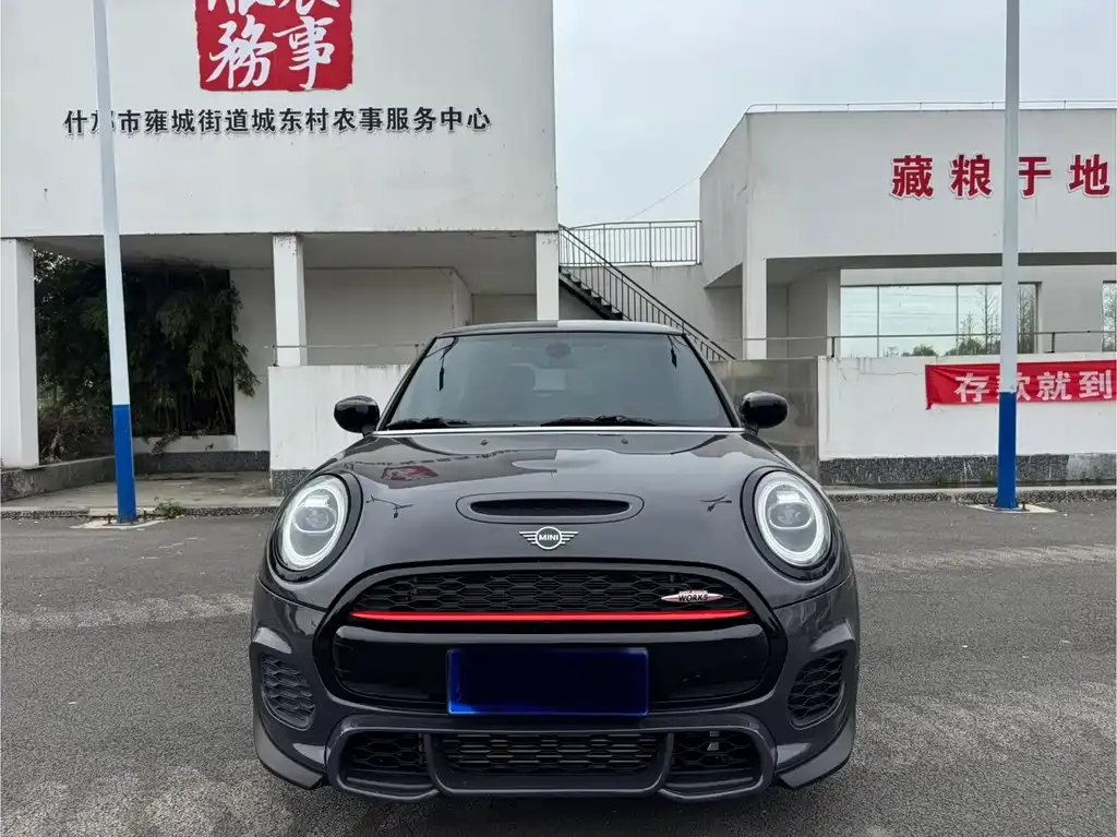 MINI JCW (John Cooper Works) — фото 2