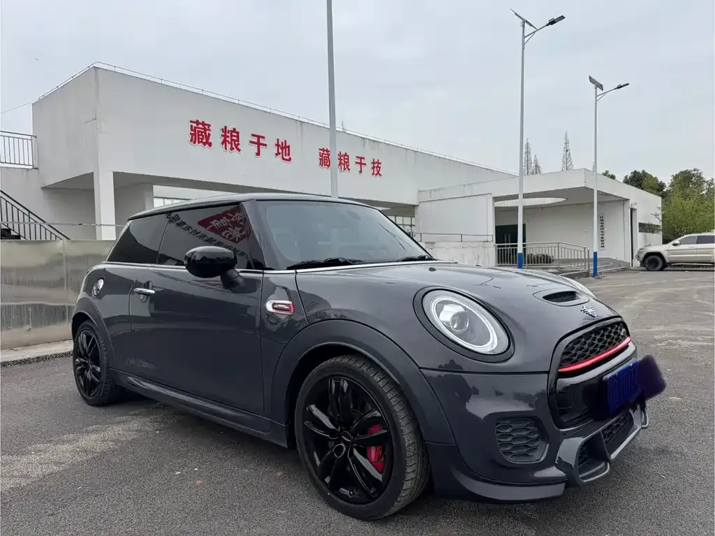 MINI JCW (John Cooper Works) — фото 8